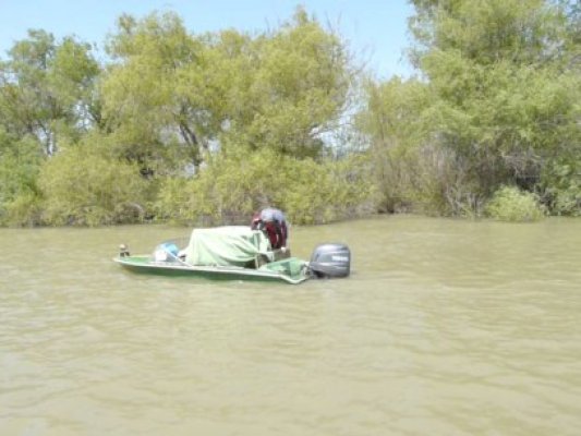 Braconieri români prinşi pe mare de Garda de Coastă